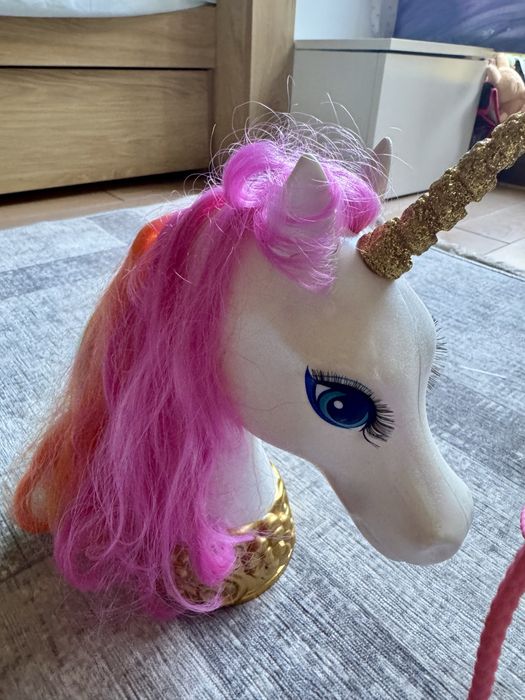 Barbie®  Барби и Кон с движения и звуци