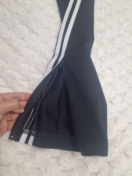 Pantaloni  adidasi S