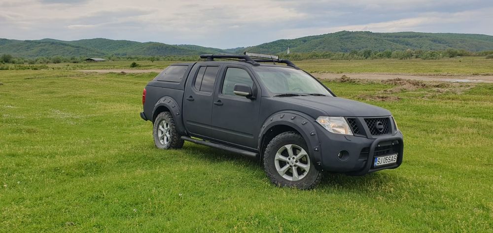Vând sau schimb Nissan Navara D40