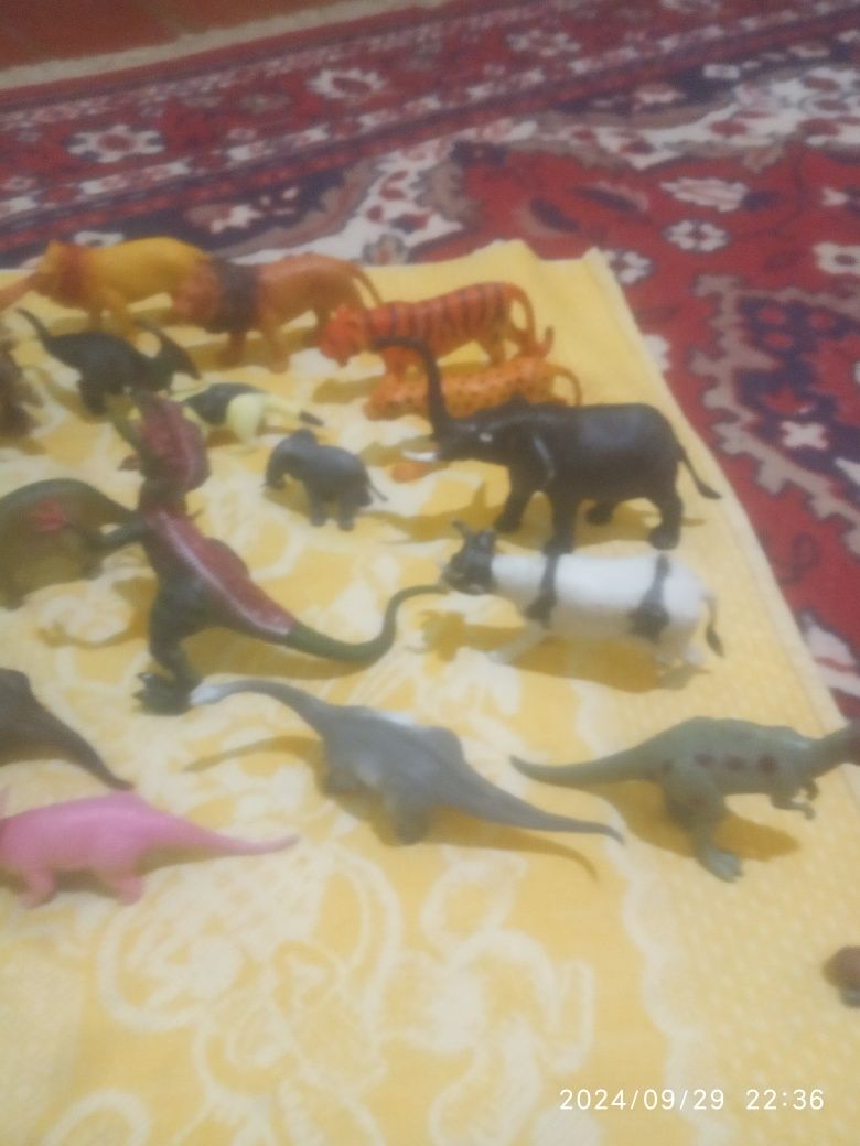 Dinozavrlar sotiladi xarxl xayvonchar