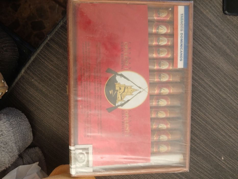 Премиум колекционерски пури в дървена кутия с ръчно свиване пури ,,Гра