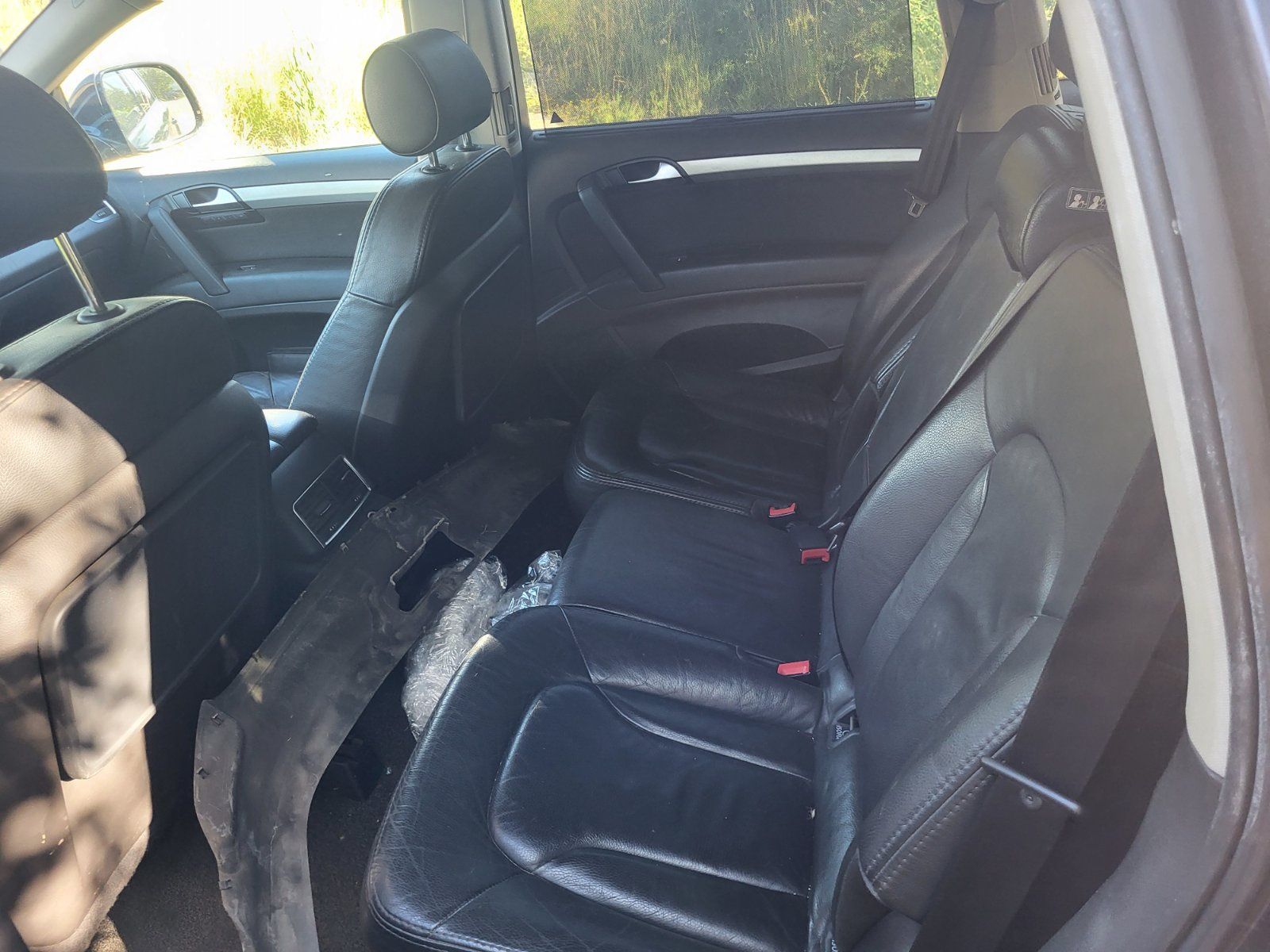 Продавам Audi q7 ,3.0d на части