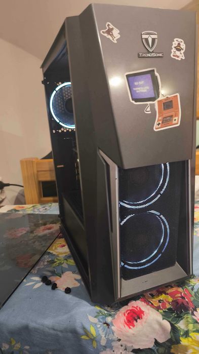 Настолен Компютър