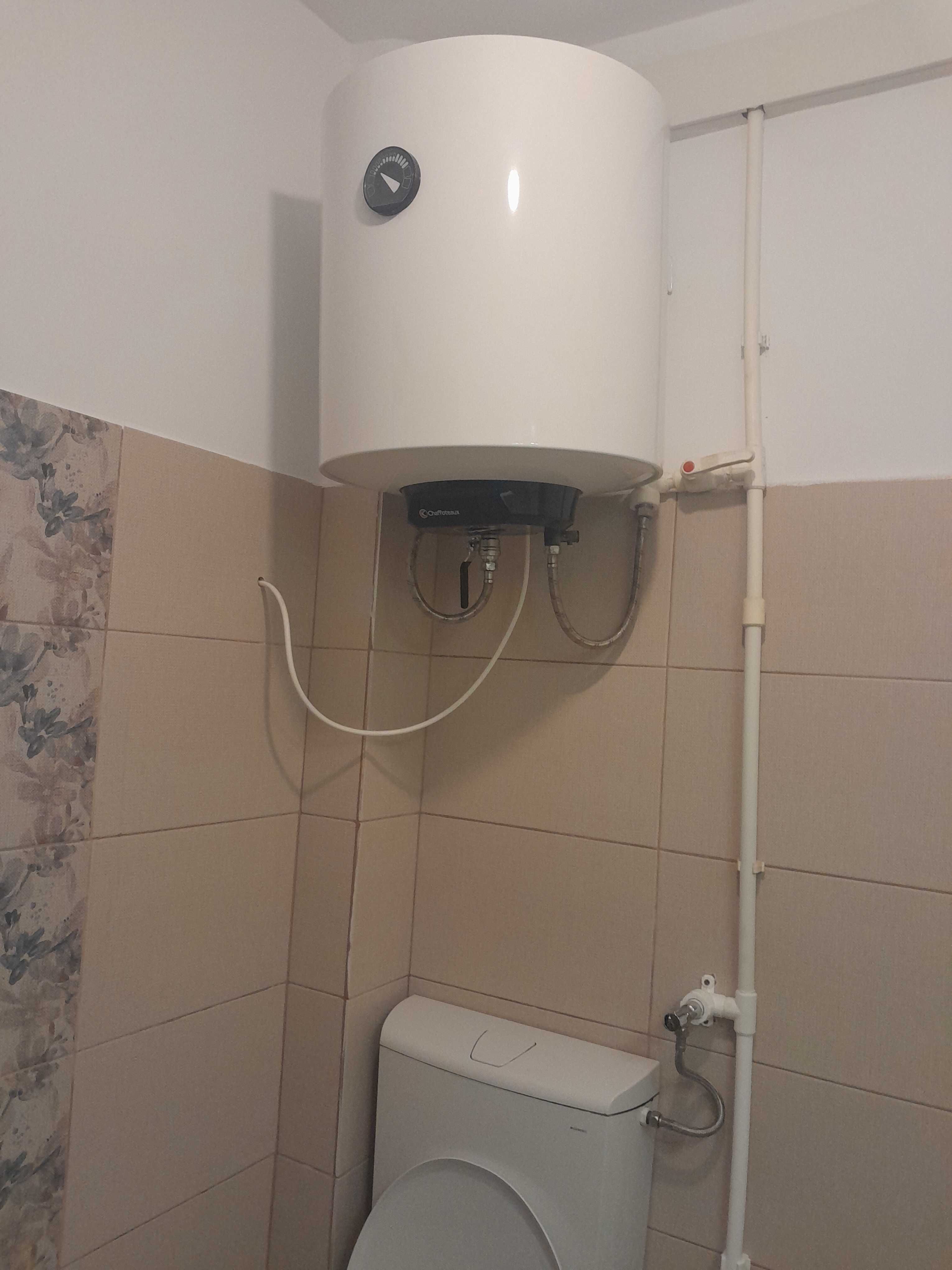 Inchiriez garsonieră Micro 21
