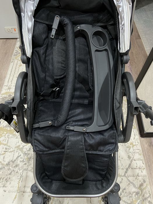 Продам прогулочную коляску