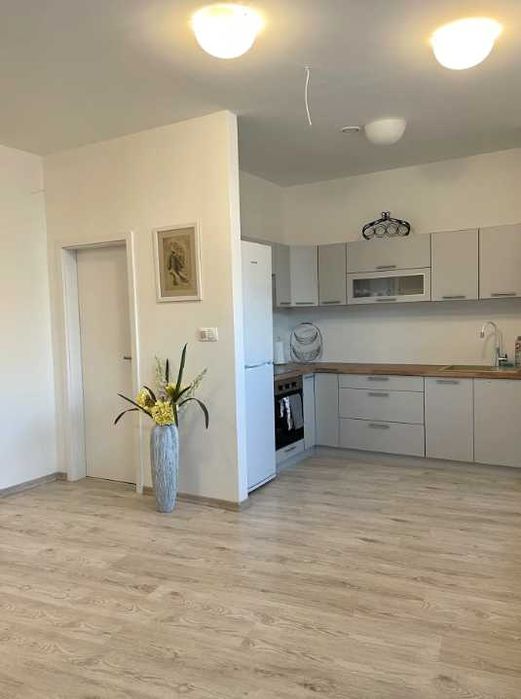 Дава се под наем Двустаен апартамент в Пловдив, Център - 57 кв.м за 345 € - Снимка #4