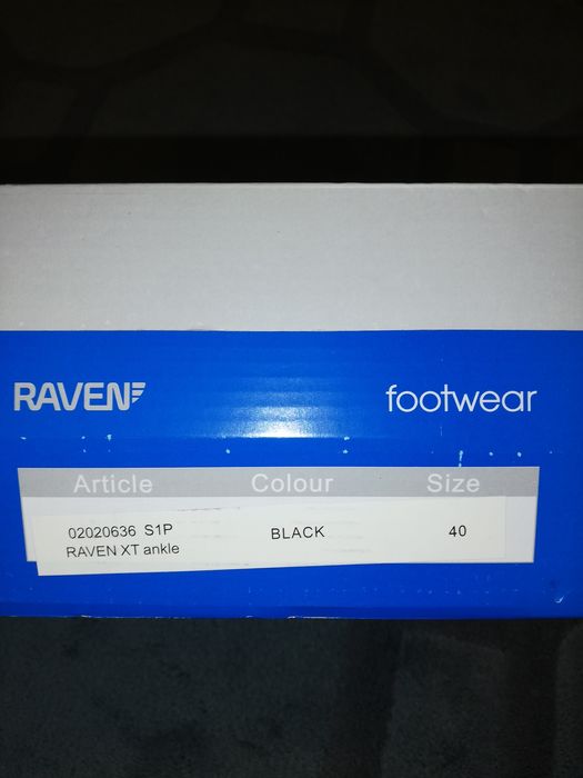 Работни обувки с бомбе Raven XT Ankle