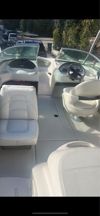 Barca SeaRay ,135cp- sau schimb cu ceva mai mare +diferenta