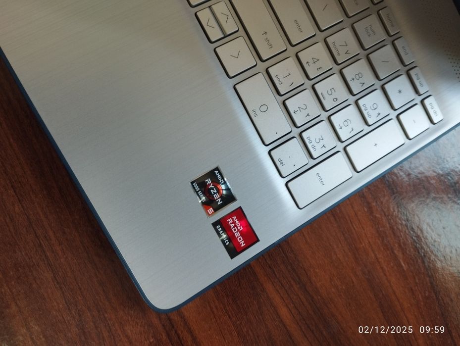 “HP 15 | Ryzen 5 5625U | 8GB RAM | 512GB SSD | Full HD”