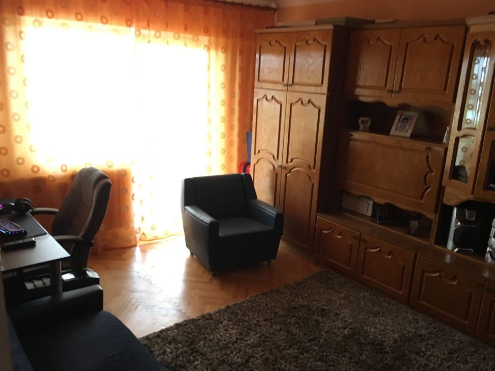 Apartament de închiriat Carpați 2