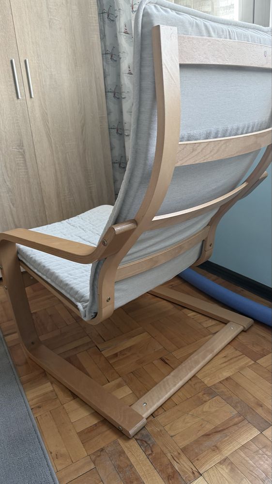 Кресло/стол с табуретка Poang