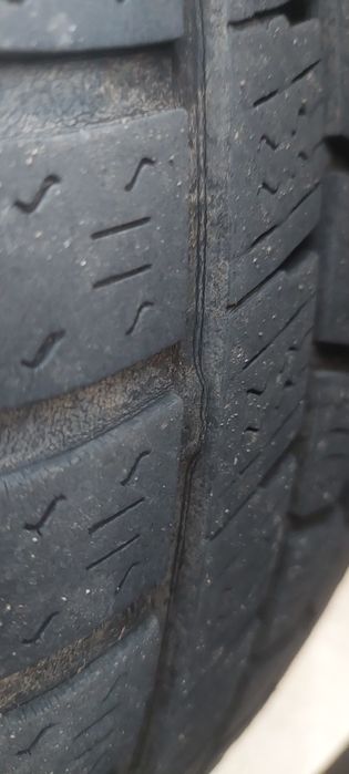 Cauciucuri iarna 215 65 16