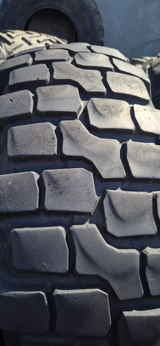 Anvelope industriale, cauciucuri agricole.
