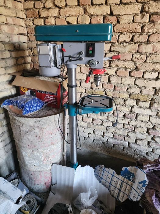 Сверлильный станок TOTAL  сотилади