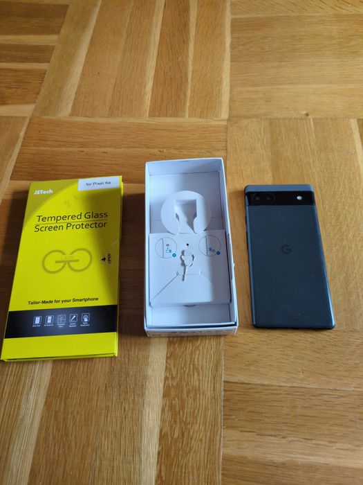 Google pixel 6a 5G с калъф и защитно стъкло