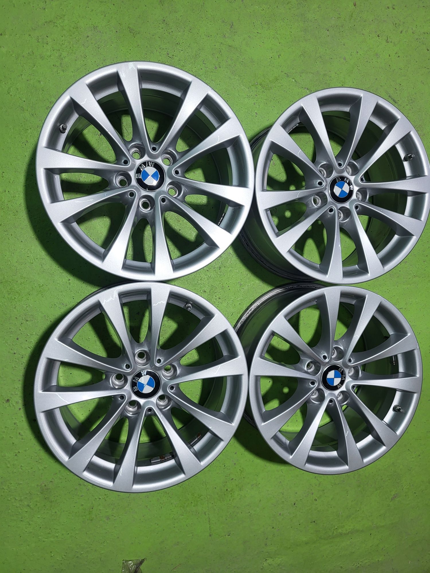 17 5x120 Bmw F30 F31 E90 лети джанти 5х120 бмв