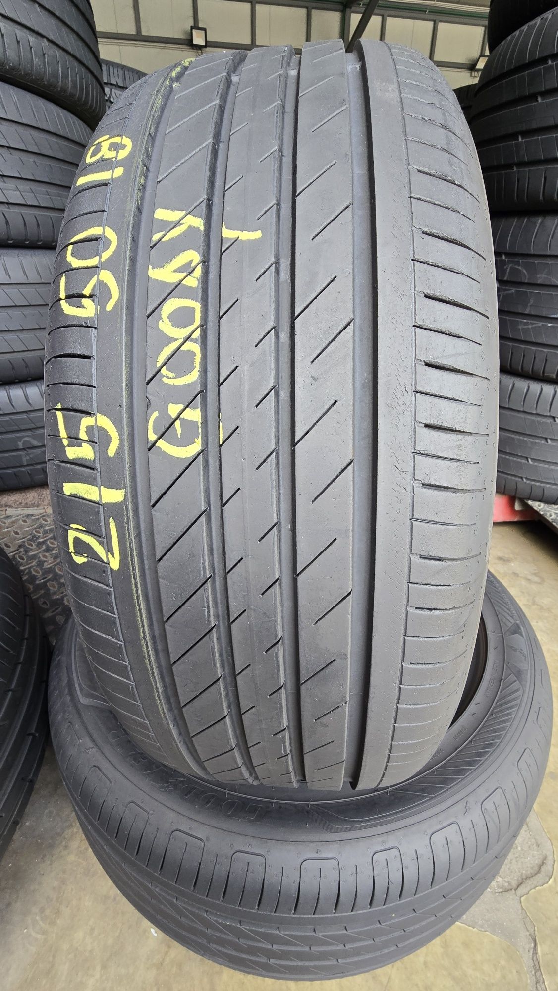 2 anvelope vară Goodyear și 2 Falken 215/50/18