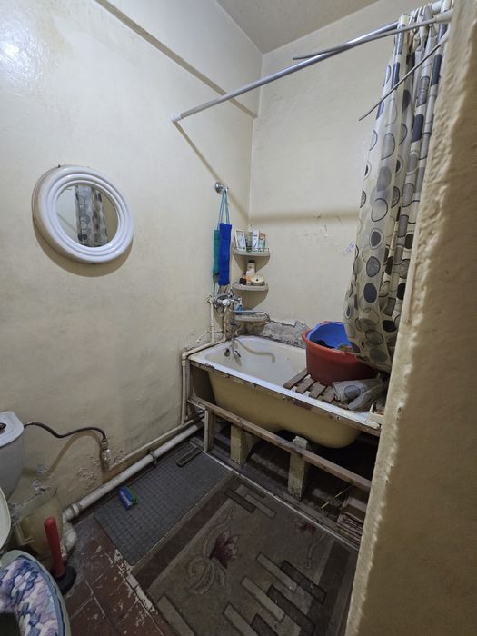 Кадышева Дворец 1комн 2этаж 37м2 кирпич балкон 1×4м галерейка