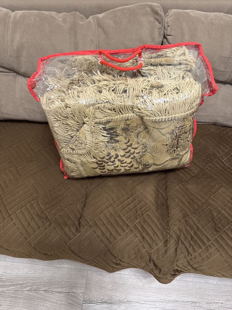 Продам дивандек для дивана и  кресел (3+1+1)