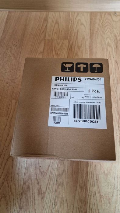 Aparat electric de barbierit PHILIPS i9000 Prestige Ultra XP9404/31