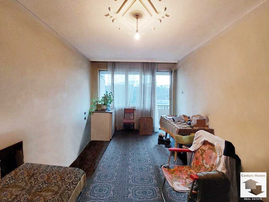 Продава се Четиристаен апартамент в Велико Търново, Център - 102 кв.м за 1275 €/кв.м - Снимка #2