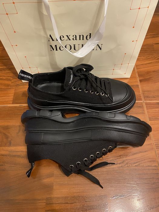 Alexander McQUEEN femei