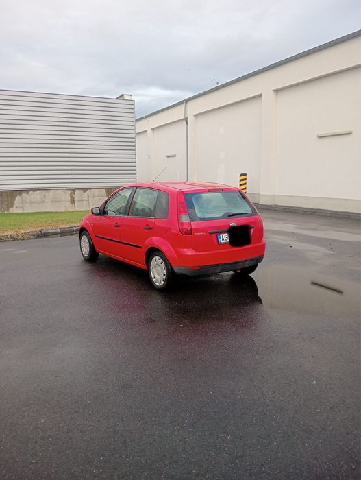 Ford fiesta benzina