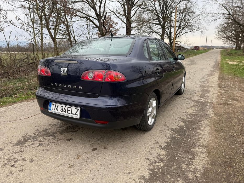 Vând Seat cordoba 1.4 benzina an 2009