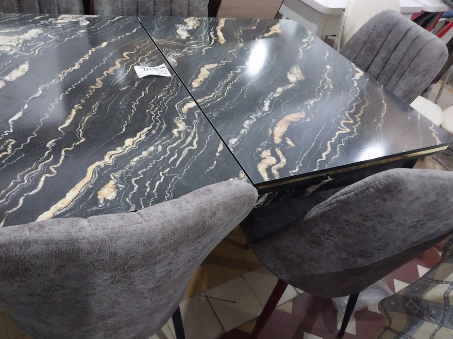 Стол 6 стульясымен