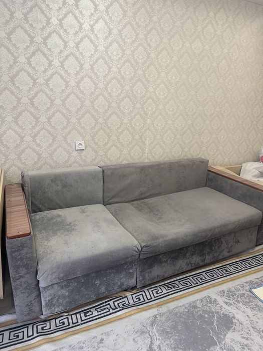 Продам диван срочно