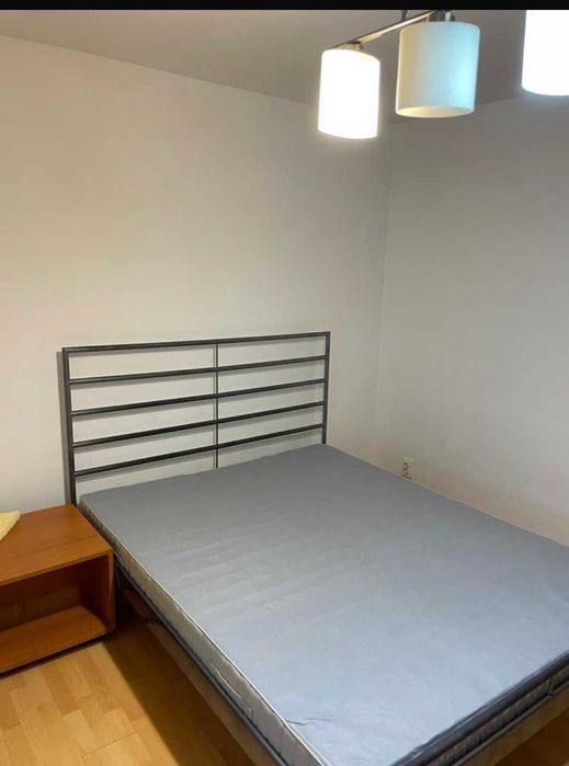 Inchiriez Garsoniera Favorit, Drumul taberei