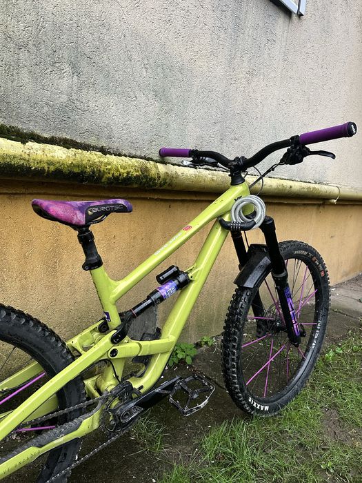 Vand bicicleta  full suspension YT CAPRA