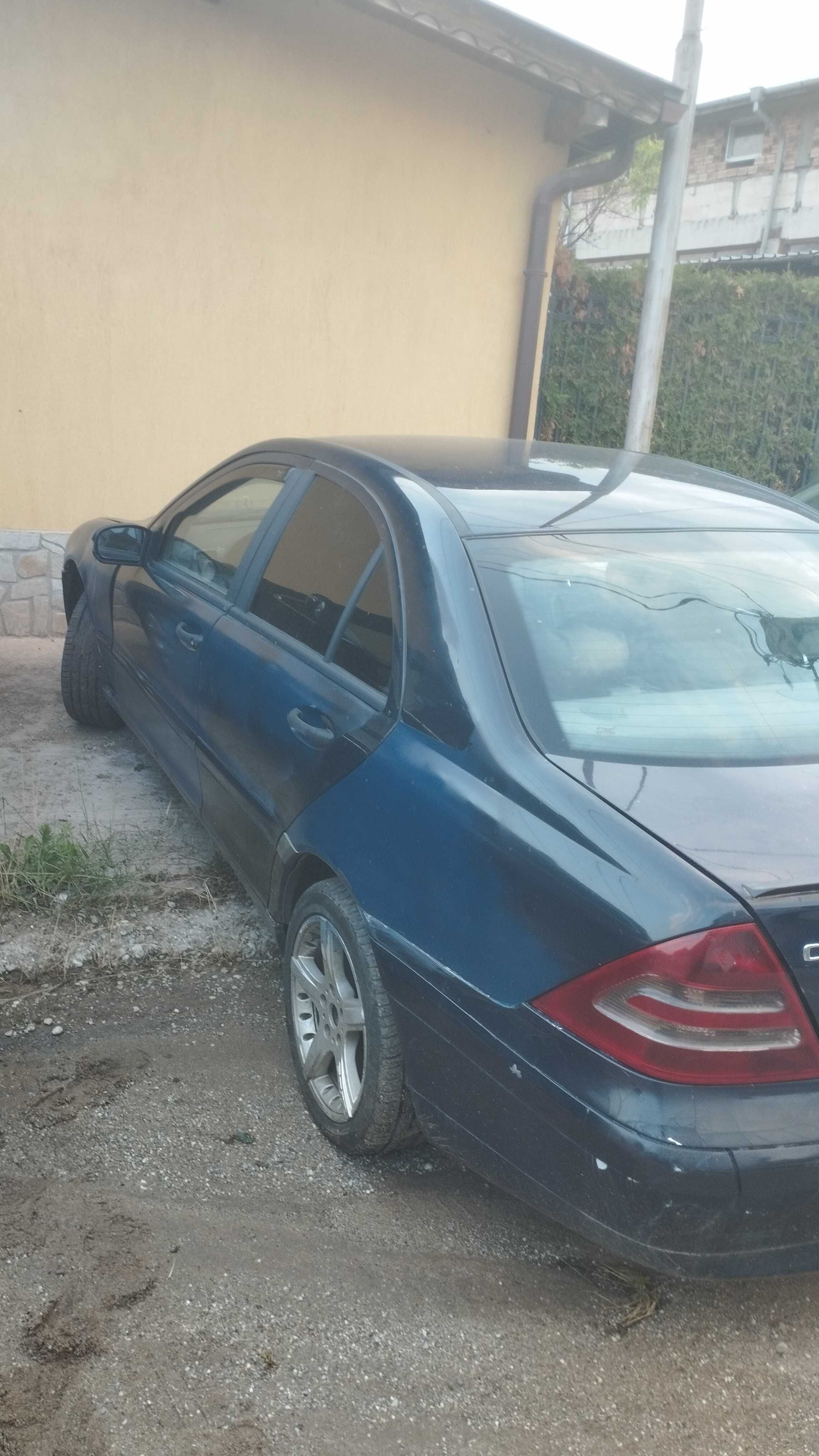 Mercedes  C220 cdi W203 на части!