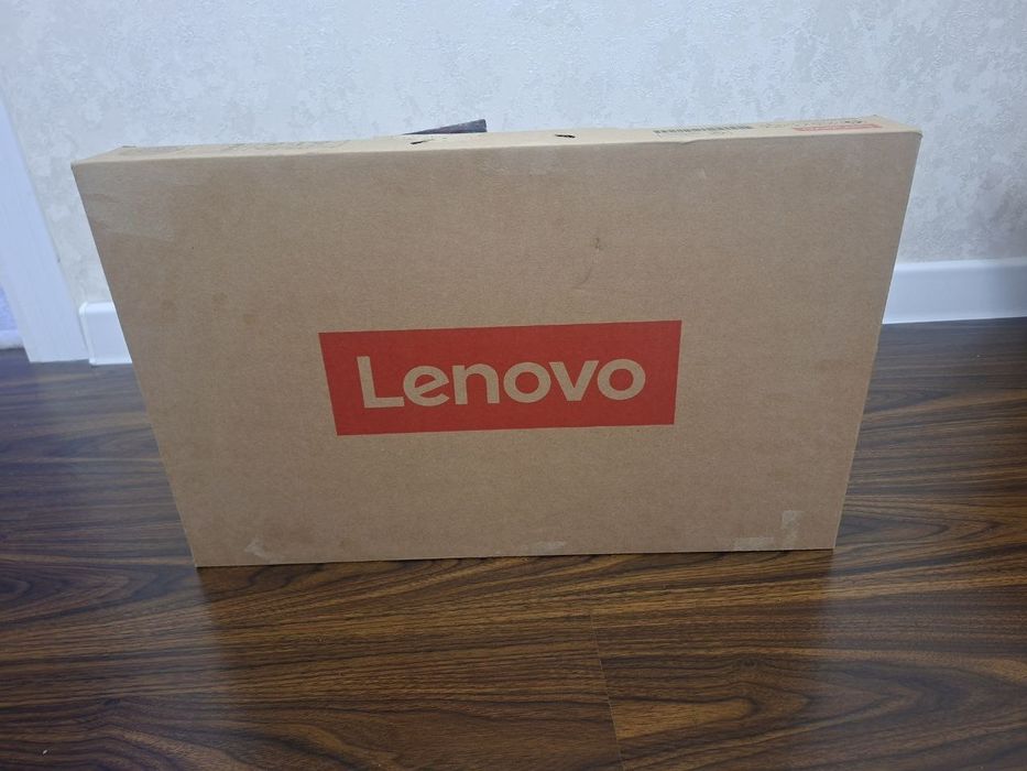 Срочно продаётся ноутбук lenovo V15 G4 RAM 8GB SSD 512GB