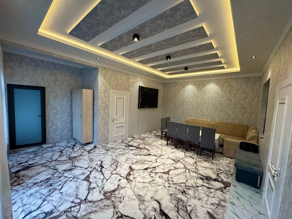 Oqtosh dacha, Quyoshga yaqin, Faqat oila qoʻyiladi.