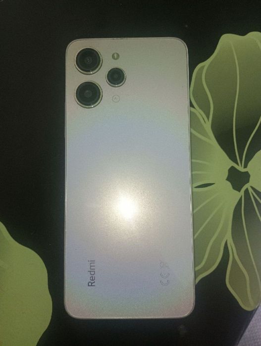 продаю xiaomi redmi 12 4G 8гб/256 гб