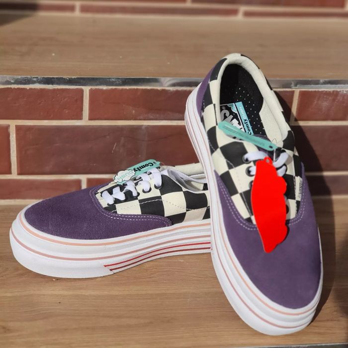 Tenisi Vans marimea 38. Noi, cu eticheta.