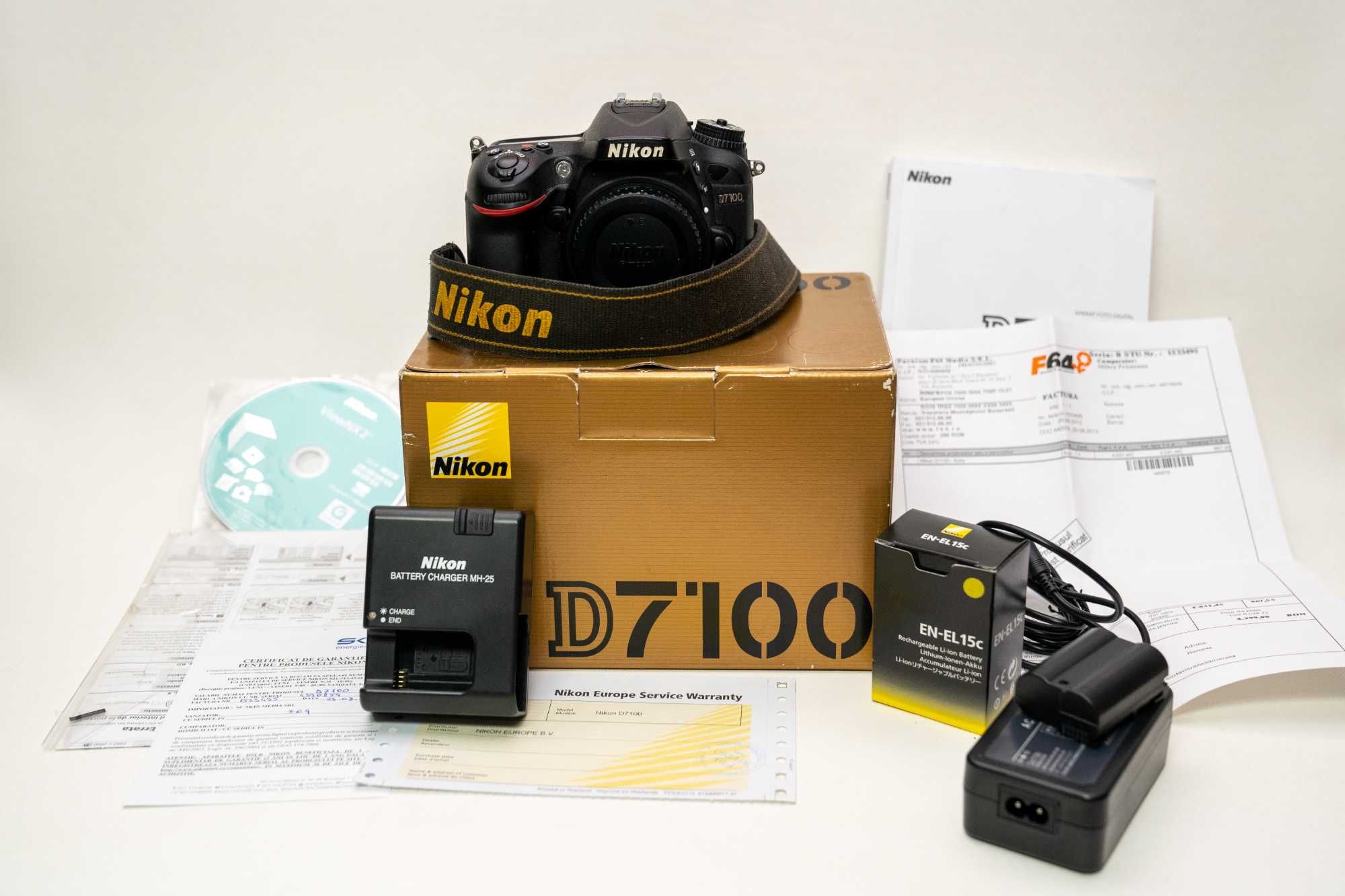 Nikon D7100  full-box +  acumulator extra
