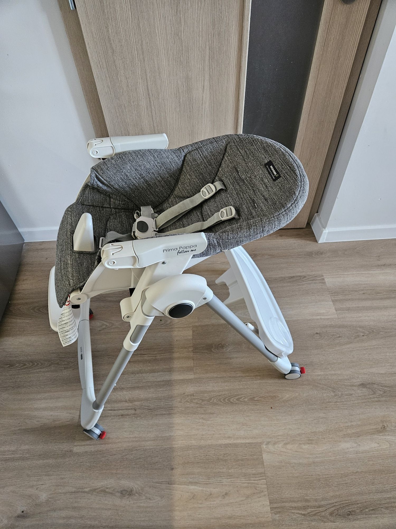 Бебешко столче за хранене Peg perego prima papa follow me.