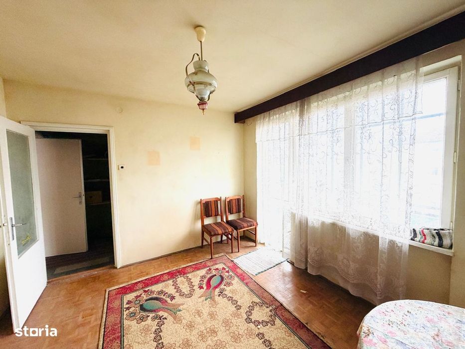 Apartament de vanzare, Str. Clujului, etaj 4, PRET: 33.000EURO