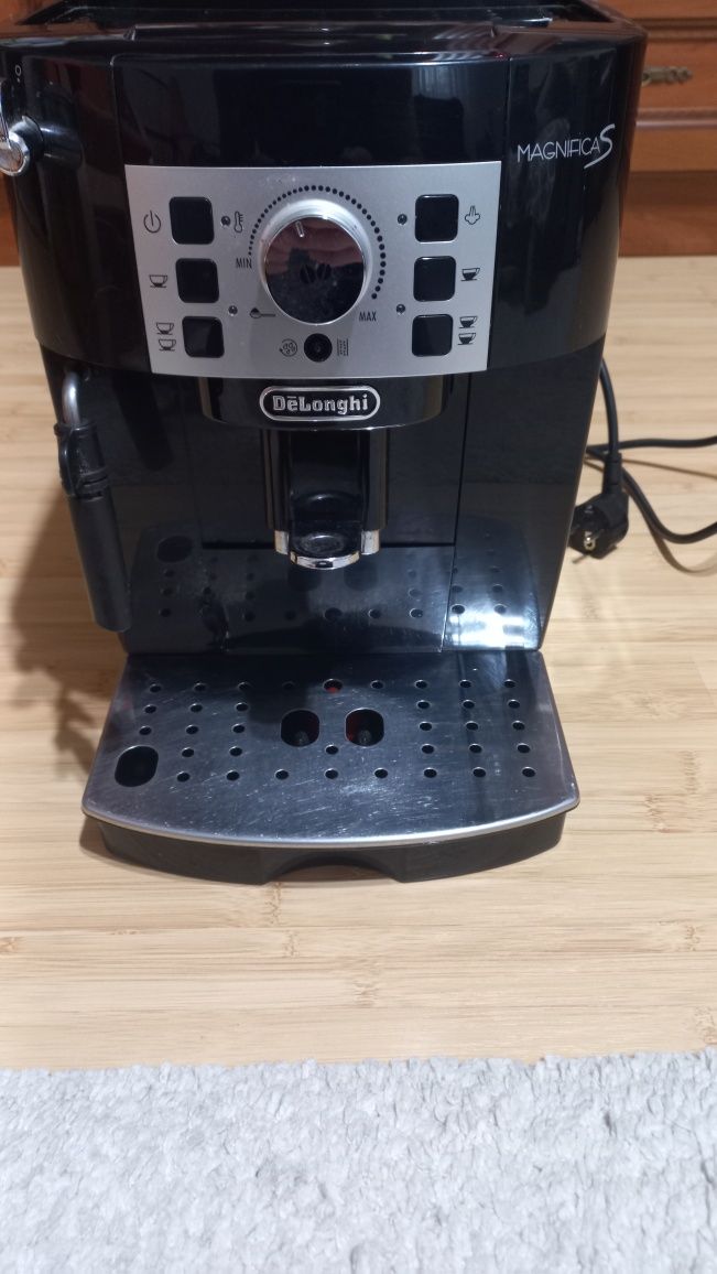 Espresor cafea Delonghi Magnifica S