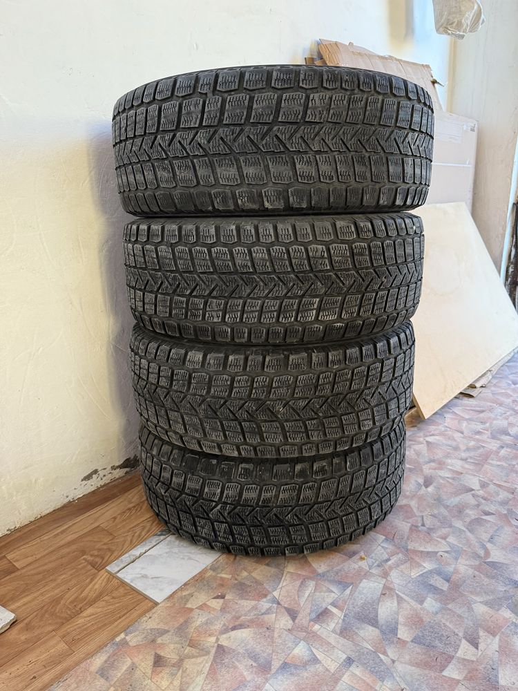 Продается шина R 18 на Прадо