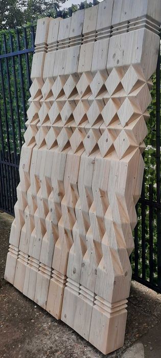 Stâlpi foișor,terasă