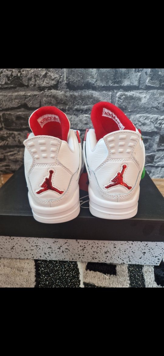 Jordan Retro4 Mtallic Red