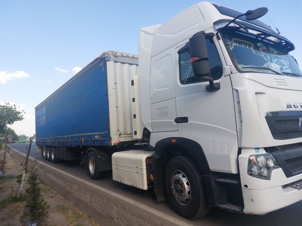 HOWO T7 + KRONE прицеп сотилади