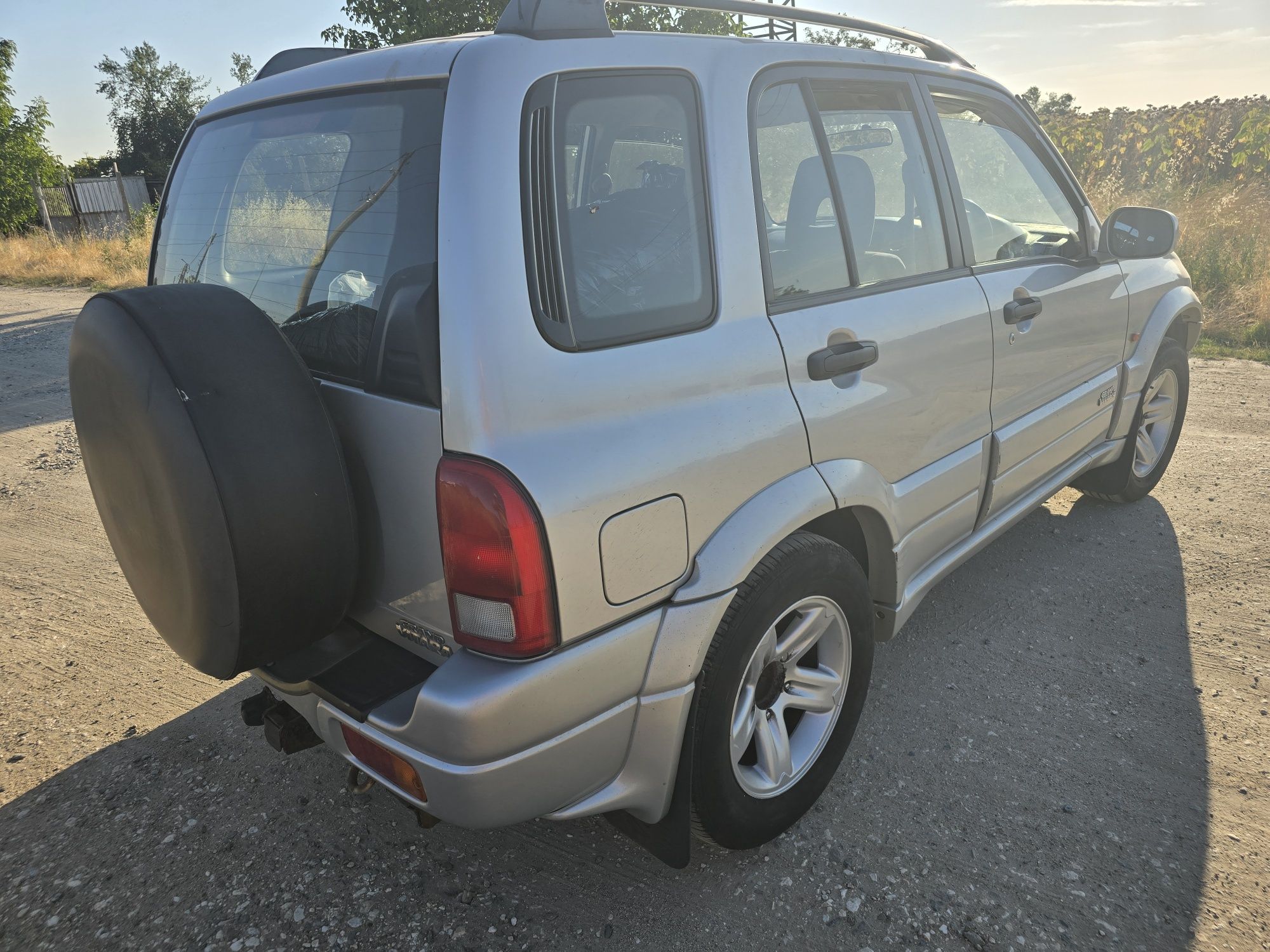 Suzuki grand vitara 2.0i 2005 на части