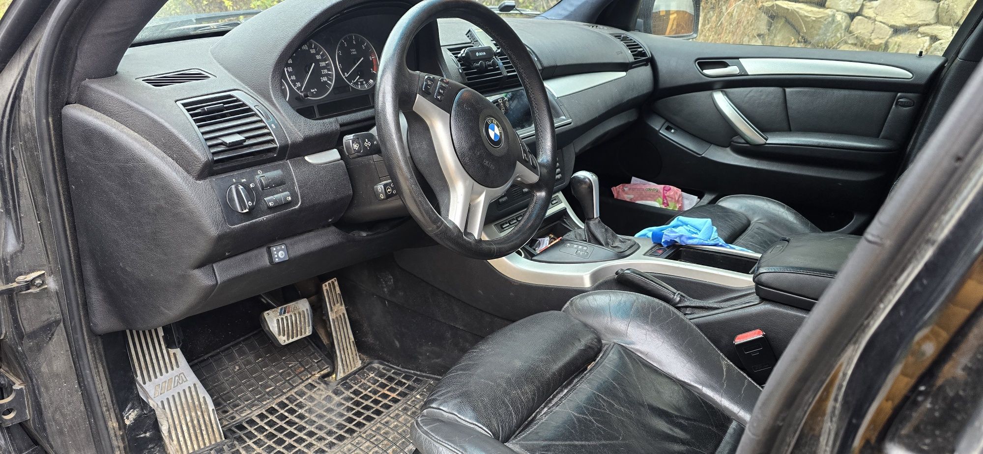 Продавам BMW 4.4 бензин
