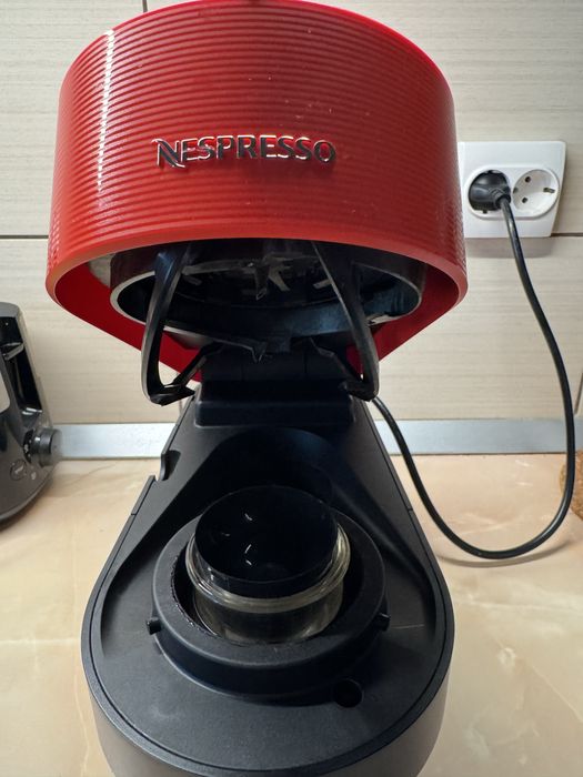 Espressor Nespresso Vertuo Rosu