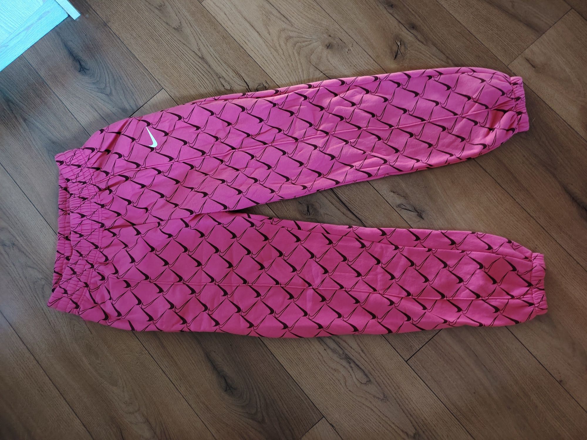Оригинални долнище NIKE