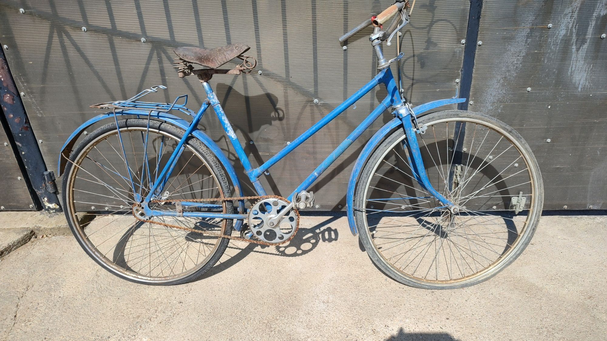 Vând bicicleta veche Ucraina